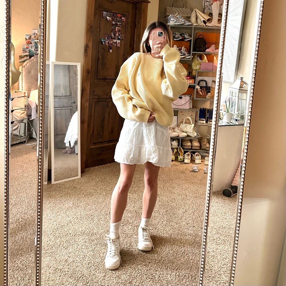 Vintage Abercrombie & Fitch White embroidered Preppy Coquette tiered Mini Skirt